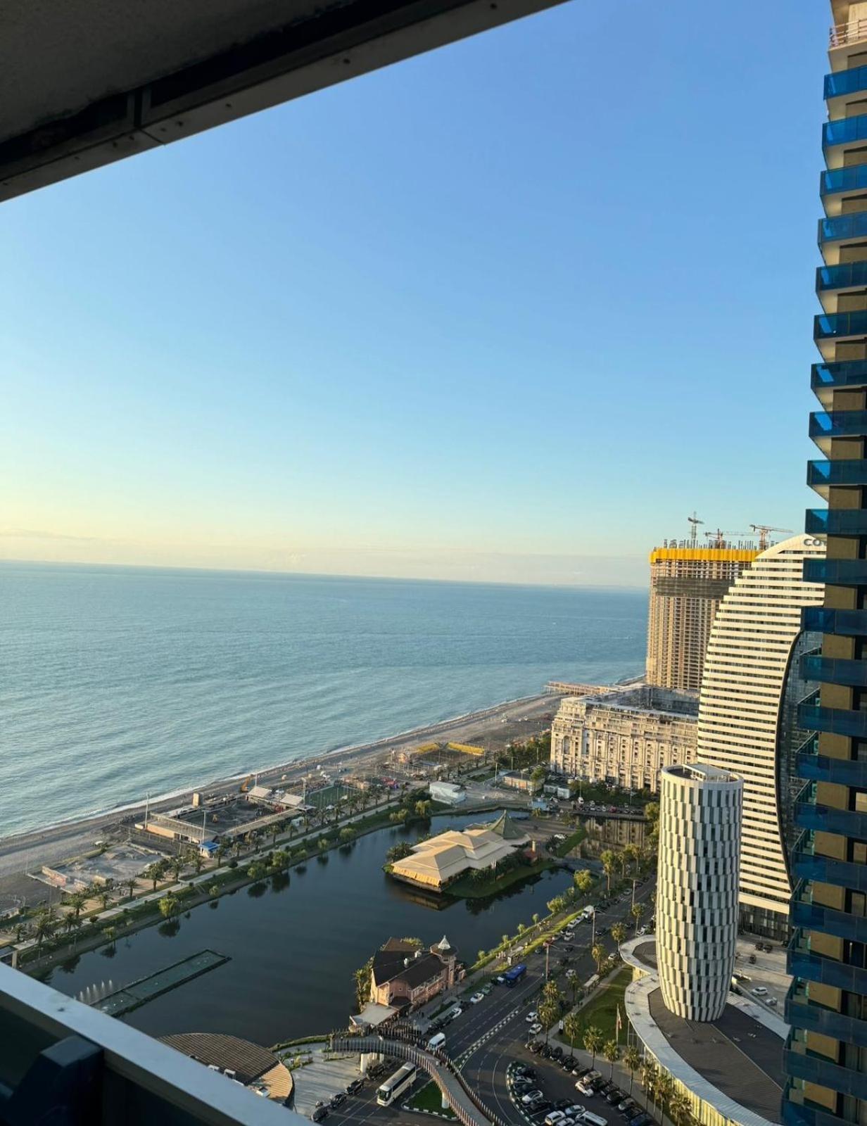 Downtown Centre In Batumi Aparthotel Orbi City In 巴统 外观 照片
