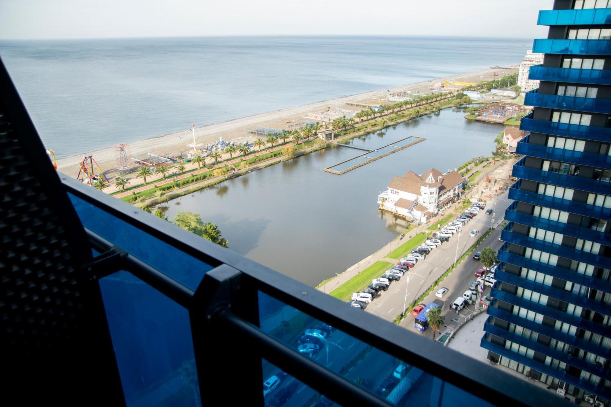 Downtown Centre In Batumi Aparthotel Orbi City In 巴统 外观 照片
